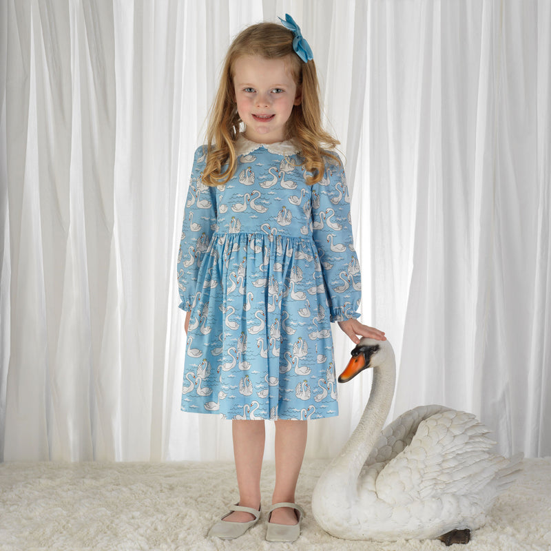 Peter Pan Collar Swan Dress